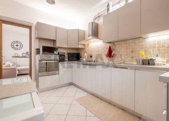 Cucina - Casa semi indipendente VIA ALBERTI
 
13, Cairate - foto 8