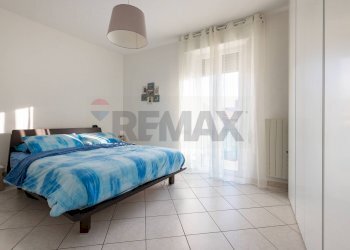 Camera / camera da letto - Casa semi indipendente VIA ALBERTI
 
13, Cairate - foto 17