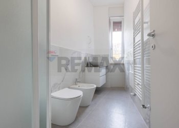 Bagno - Trilocale Via San Giulio
 
20, Cassano Magnago - foto 6