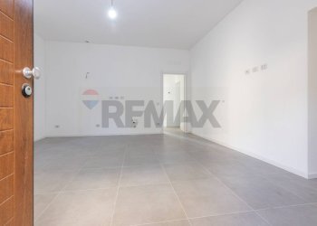 Stanza vuota - Trilocale Via San Giulio
 
20, Cassano Magnago - foto 19