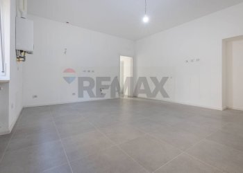 Stanza vuota - Trilocale Via San Giulio
 
20, Cassano Magnago - foto 21