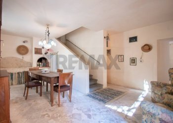 Casa indipendente Via Monte Grappa, 11 
 Piamborno, Piancogno - foto 2
