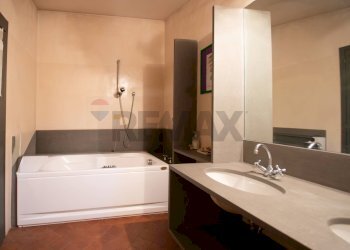 Casa indipendente Via Monte Grappa, 11 
 Piamborno, Piancogno - foto 10