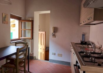 Foto 1 - Bilocale via Piavola
 
30, Buti - foto 1