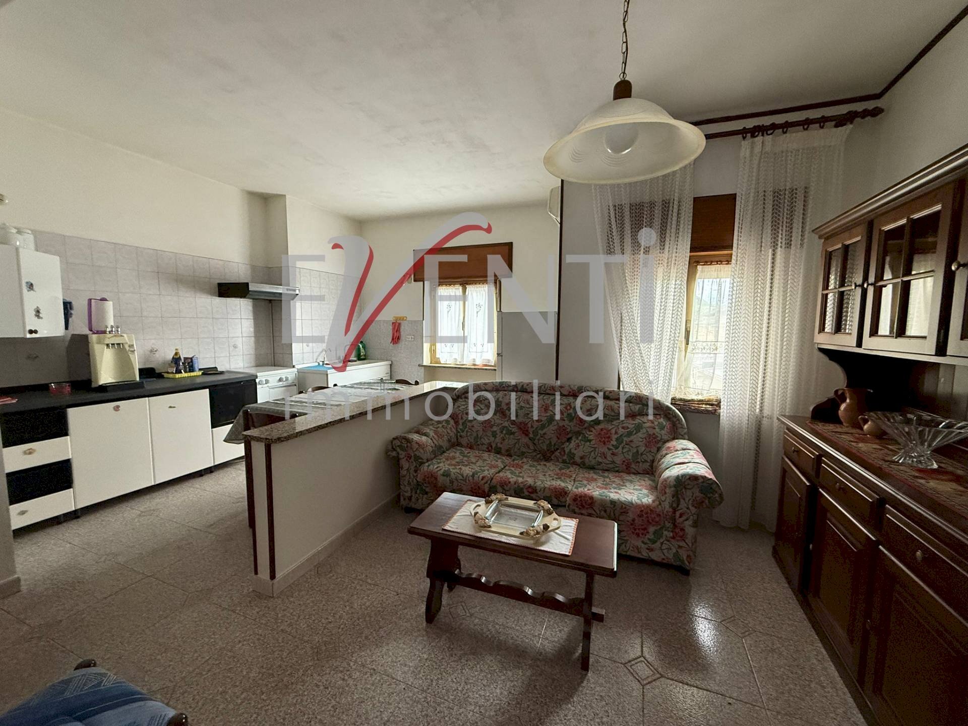 Foto 2 - Three-room apartment Frazione Roreto
 
40, Roure - photo 2