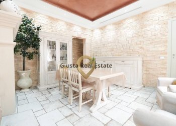 Foto 5 - Casa indipendente Piazza Unità D'Italia
 
3, Mesagne - foto 5