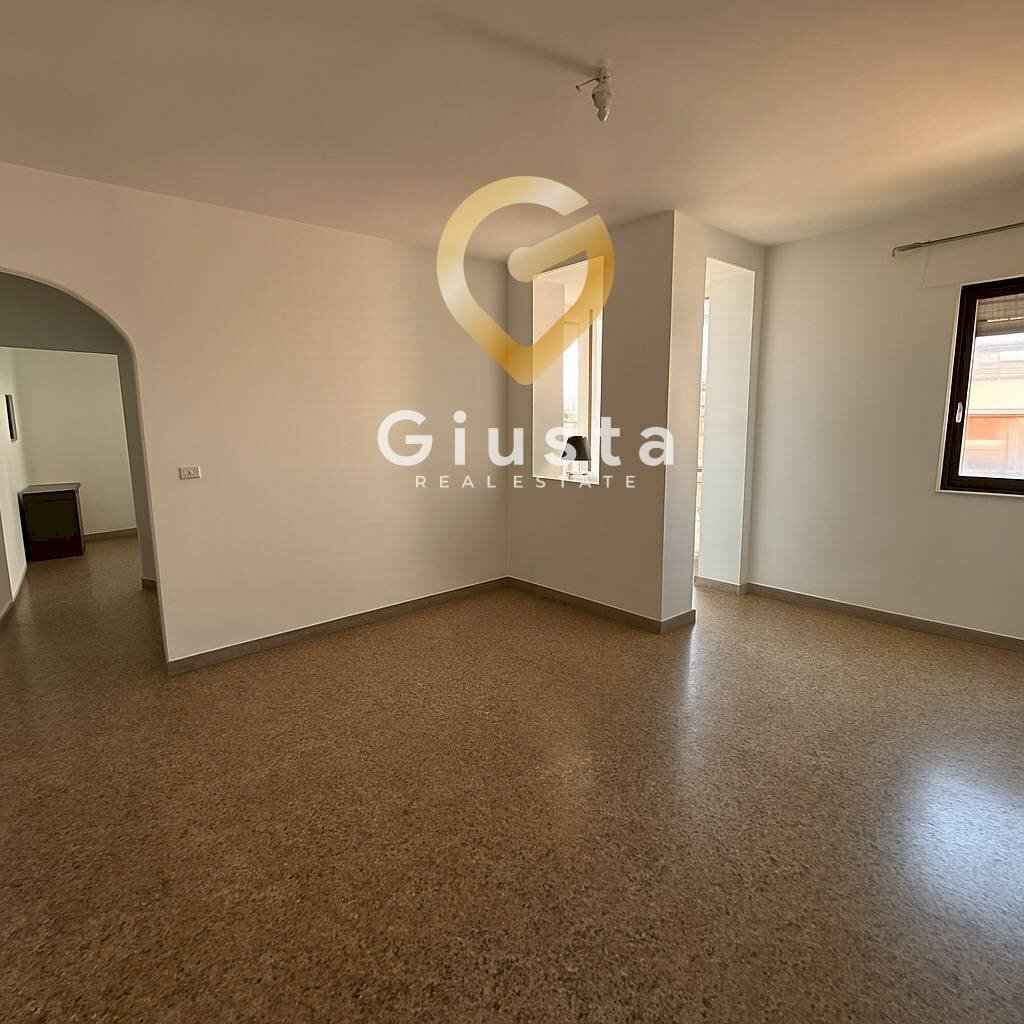 Foto 2 - Two-room apartment Largo Antonio Pacinotti
 
3, Brindisi - photo 2