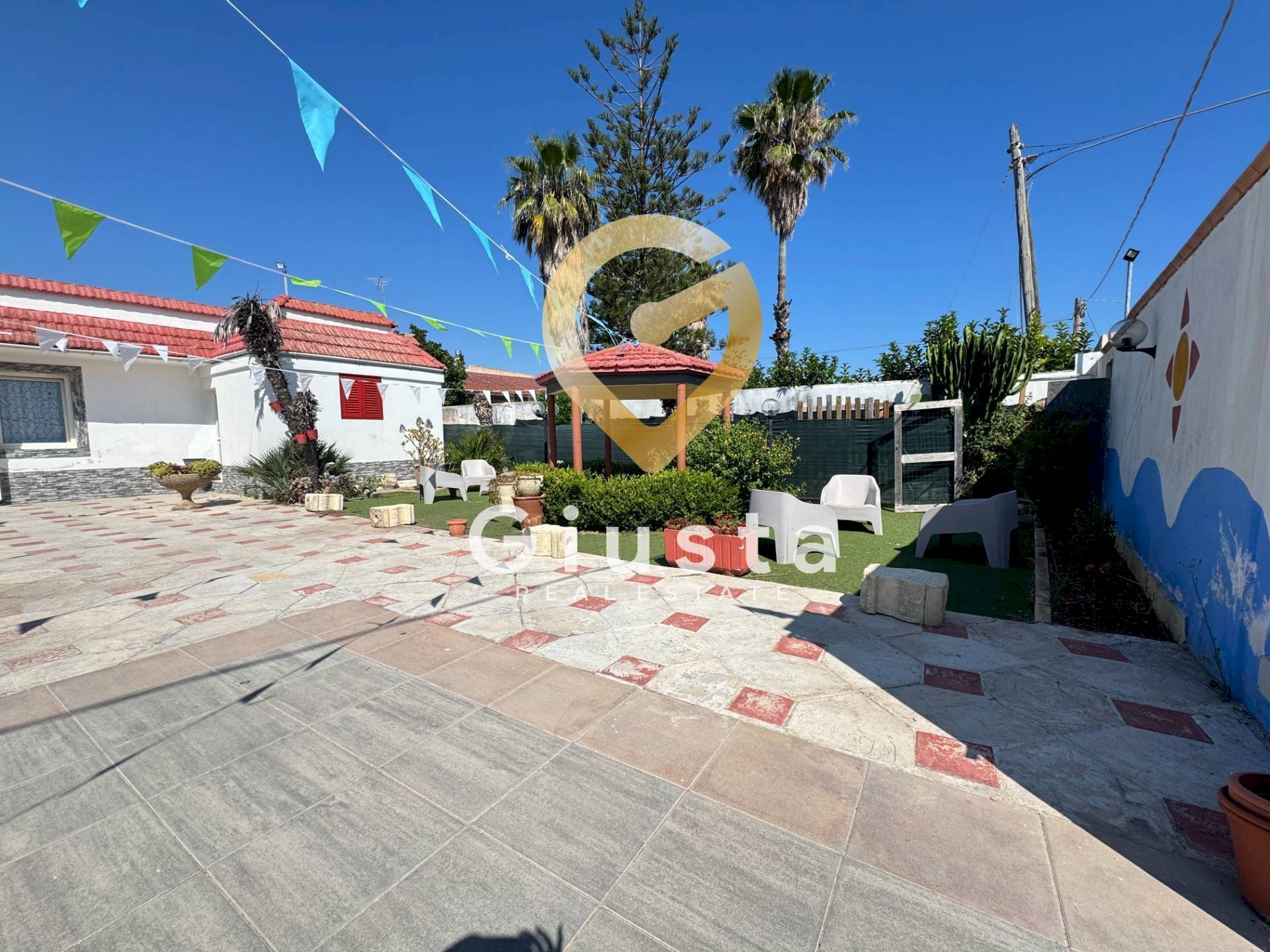 Foto 3 - Villa a Schiera Via Santi Appostoli
 
30, Brindisi - foto 3