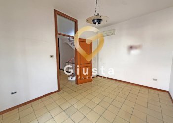 Foto 22 - Trilocale Via Imperatore costantino
 
23, Brindisi - foto 22