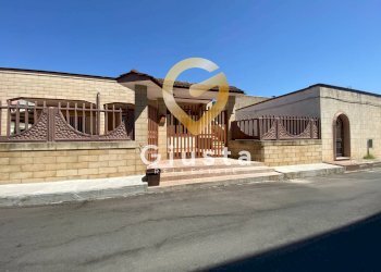 Foto 2 - Casa indipendente Via Gioacchino Rossini
 
4, Latiano - foto 2