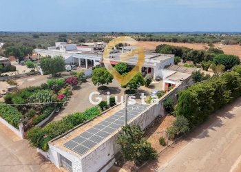 Foto 1 - Rustico CONTRADA CORREO
 
1, Carovigno - foto 1