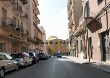 Foto 3 - Quadrilocale Via De Carpentieri
 
13, Brindisi - foto 3