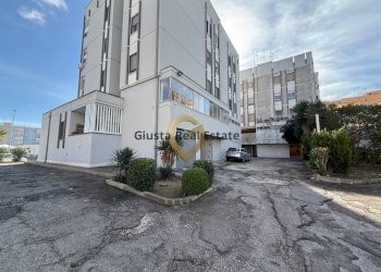 Foto 3 - Quadrilocale Via Andrea Mantegna
 
1, Brindisi - foto 3