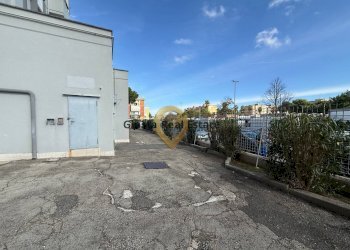 Foto 32 - Quadrilocale Via Andrea Mantegna
 
1, Brindisi - foto 32