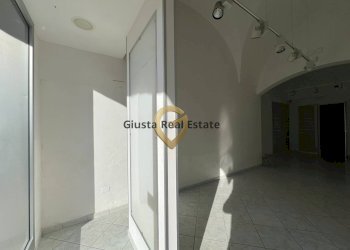 Foto 4 - Attività Commerciale Via Marconi
 
88, Mesagne - foto 4