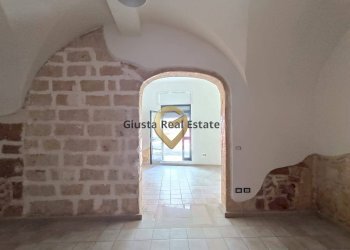 Foto 1 - Locale Commerciale Via Mazzini
 
1, Brindisi - foto 1