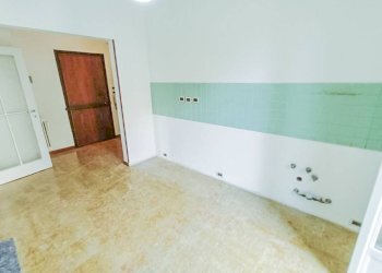 Cucina - Trilocale via Santa Chiara, Bologna (zona Colli) - foto 2