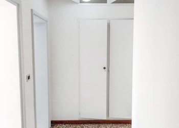 Disimpegno - Trilocale via Santa Chiara, Bologna (zona Colli) - foto 8