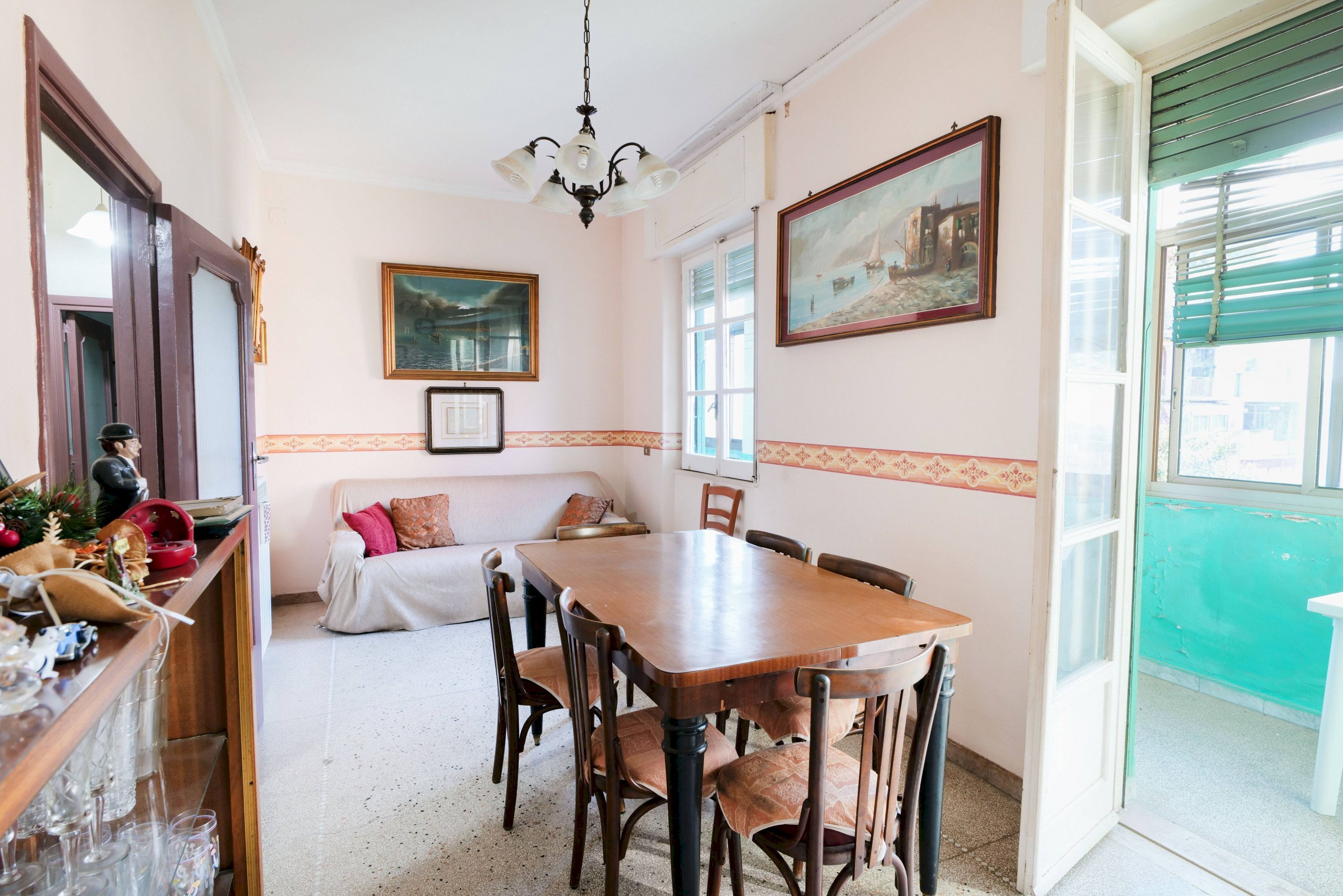 Foto 1 - Three-room apartment Calata Capodichino
 
211, Napoli - photo 1