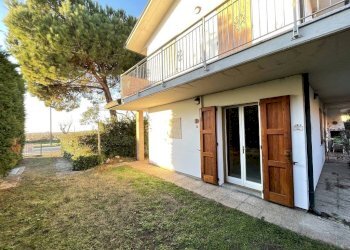 Giardino - Casa indipendente viale dei Salici, Ravenna (zona Porto Corsini) - foto 1