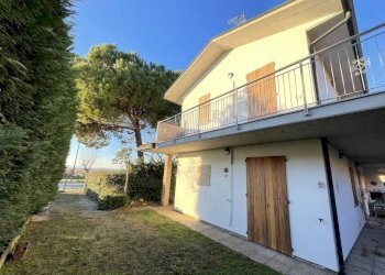 Giardino - Casa indipendente viale dei Salici, Ravenna (zona Porto Corsini) - foto 3