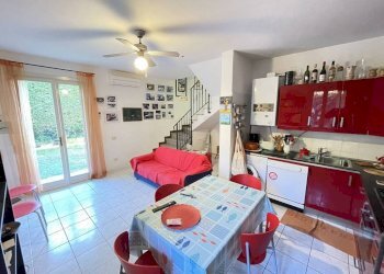 Cucina - Casa indipendente viale dei Salici, Ravenna (zona Porto Corsini) - foto 10