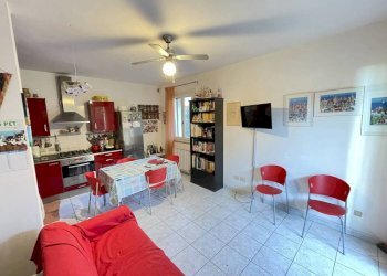 Cucina - Casa indipendente viale dei Salici, Ravenna (zona Porto Corsini) - foto 11