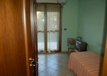 Camera da letto - Trilocale via Roberto Biscaretti, Chieri - foto 8