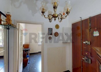 Hall / corridoio - Trilocale Genova - foto 10