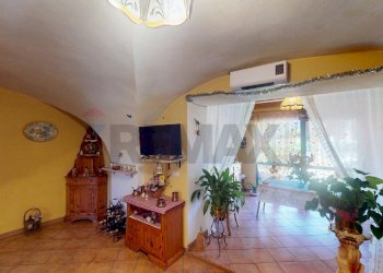 Hall / corridoio - Rustic via Vecchia di Beinet
 
54, Beinette - photo 25