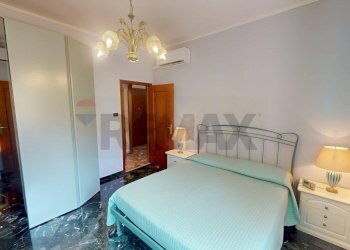 Camera / camera da letto - Trilocale via Fratelli Gazzo
 
26, Serra Riccò - foto 6