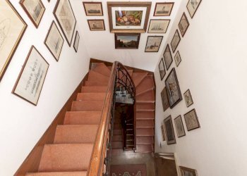 Scala - Villa via Amerigo Vespucci, 15, Genova (zona Pegli) - foto 7