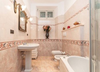 Bagno - Villa via Amerigo Vespucci, 15, Genova (zona Pegli) - foto 39