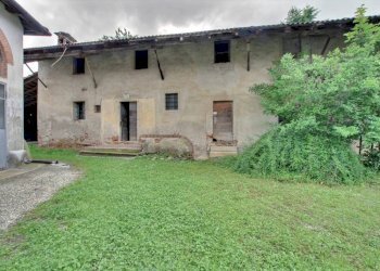 Facciata - Rustic via della Battaglia, hamlet Roata Rossi, Cuneo - photo 2