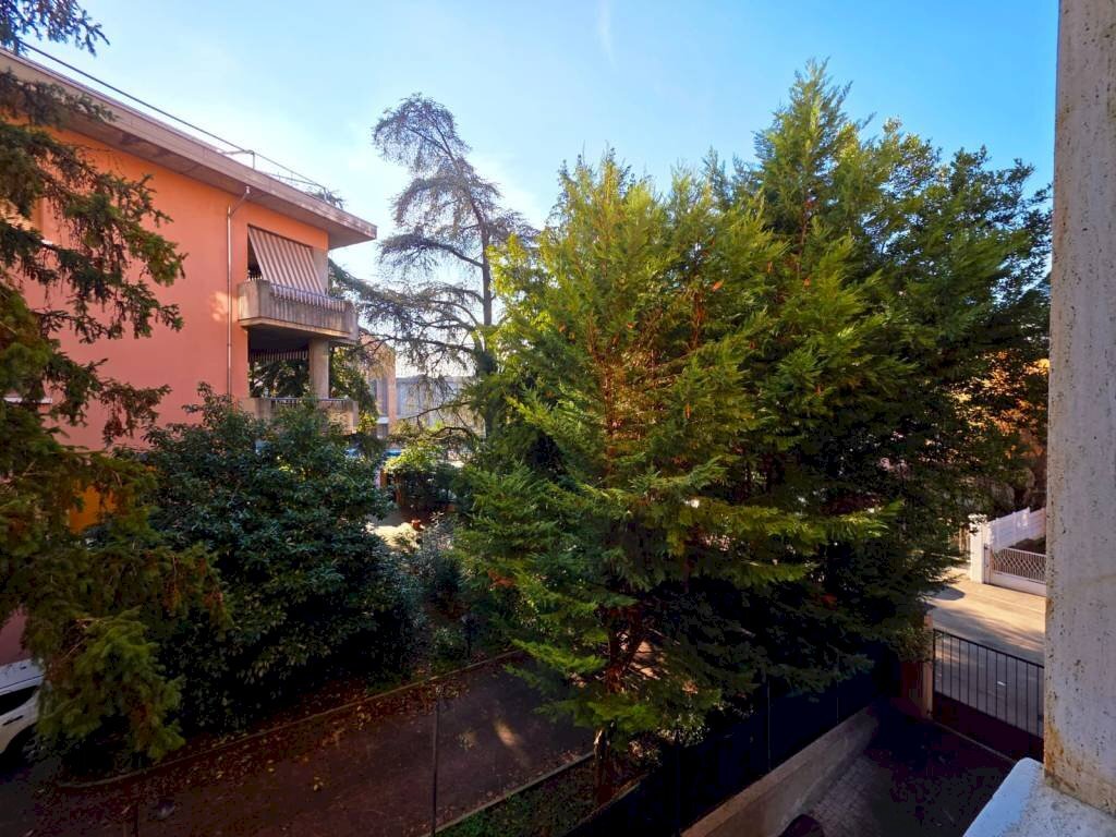 Vista - Trilocale via Giovanni Pierluigi da Palestrina, Parma (zona Cittadella) - foto 1