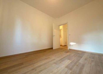 Camera da letto - Three-room apartment via Giovanni Pierluigi da Palestrina, Parma (neighborhood Cittadella) - photo 5