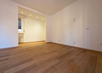 Soggiorno - Three-room apartment via Giovanni Pierluigi da Palestrina, Parma (neighborhood Cittadella) - photo 14