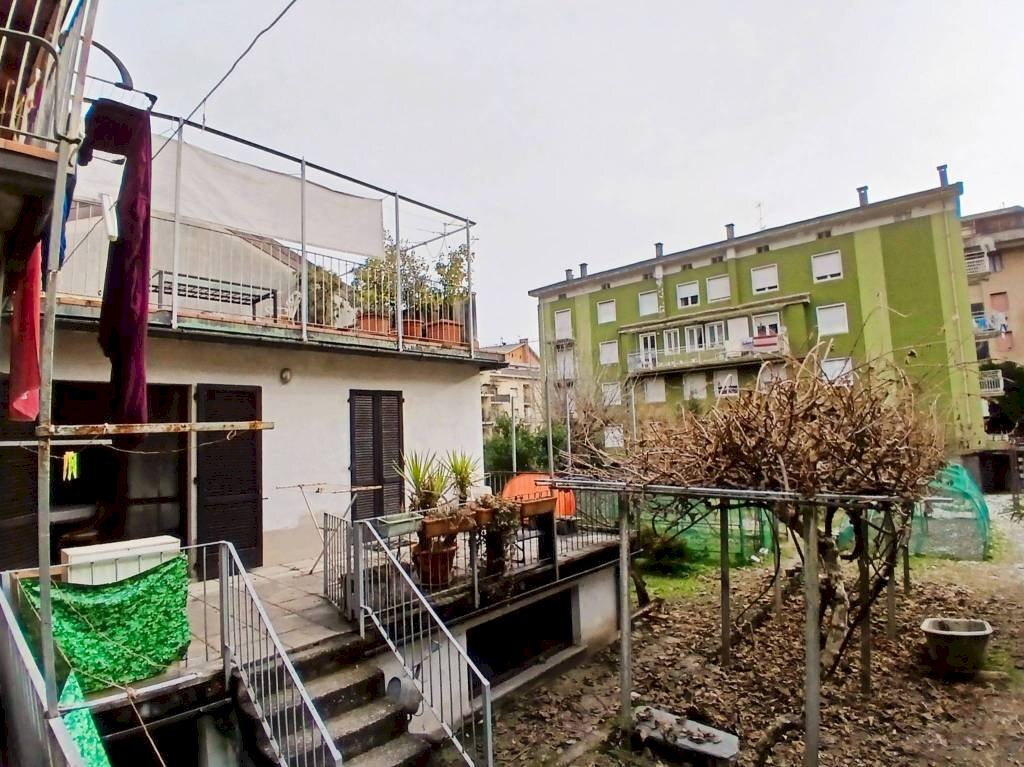 Vista - Appartamento Lungomallero Luigi Cadorna, 60, Sondrio - foto 3