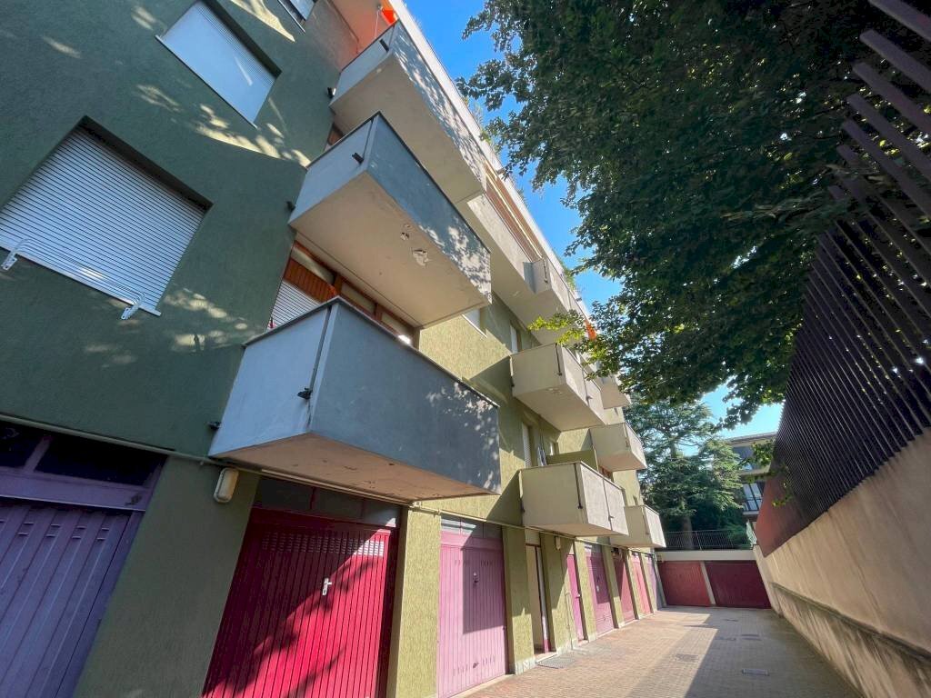 Facciata - Box via Francesco Vigo Pellizzari, 5, Vimercate - foto 1