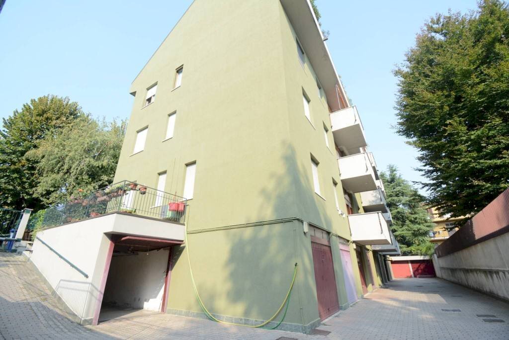 Facciata - Box via Francesco Vigo Pellizzari, 5, Vimercate - foto 3