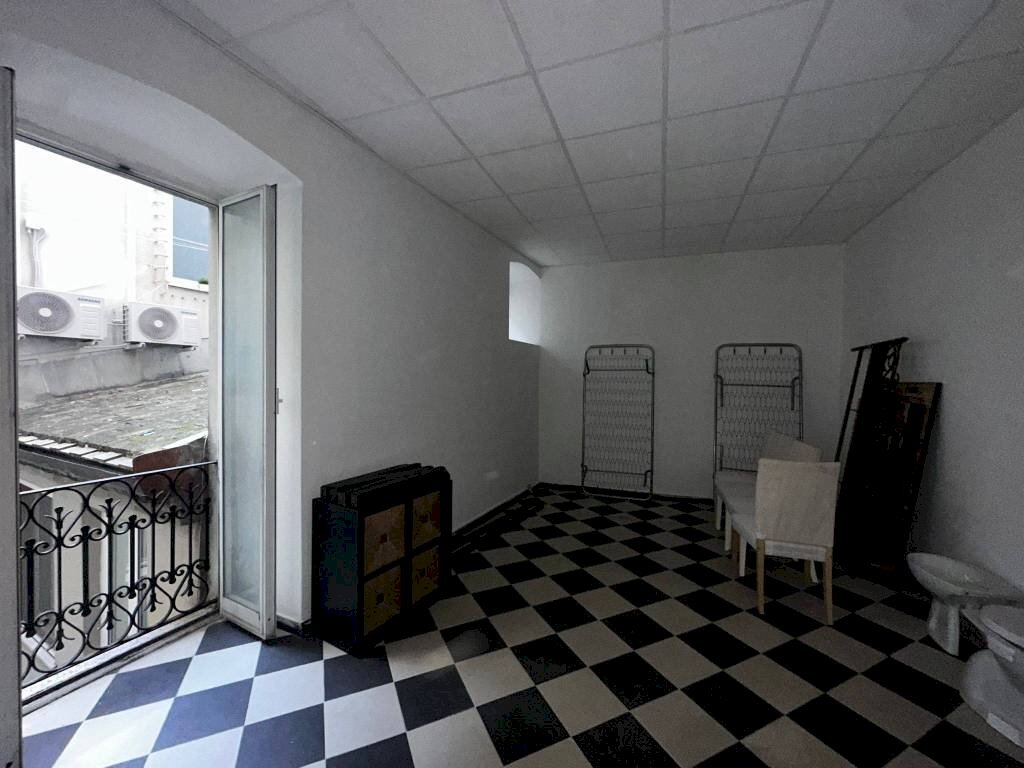 Interno non residenziale - One-room apartment vico Denegri, 4, Genova (neighborhood Centro Storico) - photo 3