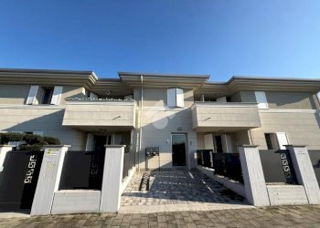 Quadrilocale Via la marchesa, Mirandola - foto 1