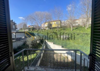 IMG_0203.JPG - Trilocale Agugliano - foto 8