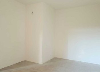 WhatsApp Image 2026-01-23 at 16.23.38 (1).jpeg - Bilocale via solari 29, Parma (zona Oltretorrente) - foto 8