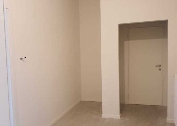 WhatsApp Image 2026-01-23 at 16.23.34 (2).jpeg - Trilocale via solari 25, Parma (zona Oltretorrente) - foto 11