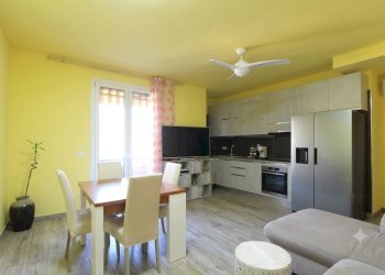 soggiorno 2 - Four-room apartment Via A. Zanasi, Valsamoggia - photo 1