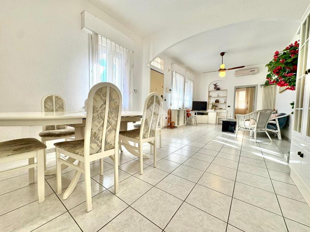 Porzione di casa Viale L.B. Alberti, Cesenatico - foto 2