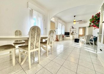 Porzione di casa Viale L.B. Alberti, Cesenatico - foto 2