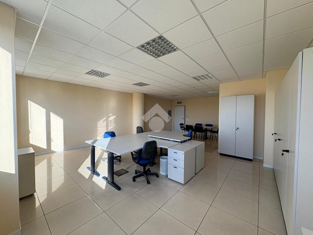 Ufficio via Lasie, Imola - foto 1