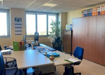 Ufficio via Lasie, Imola - foto 1